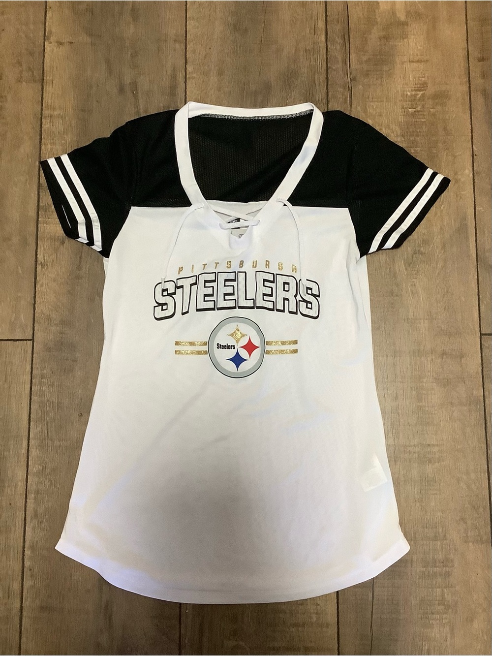 Pittsburgh Steelers NFL Women's Lace-Up V-Neck Shirt ~ Size M - Picture 8 of 11